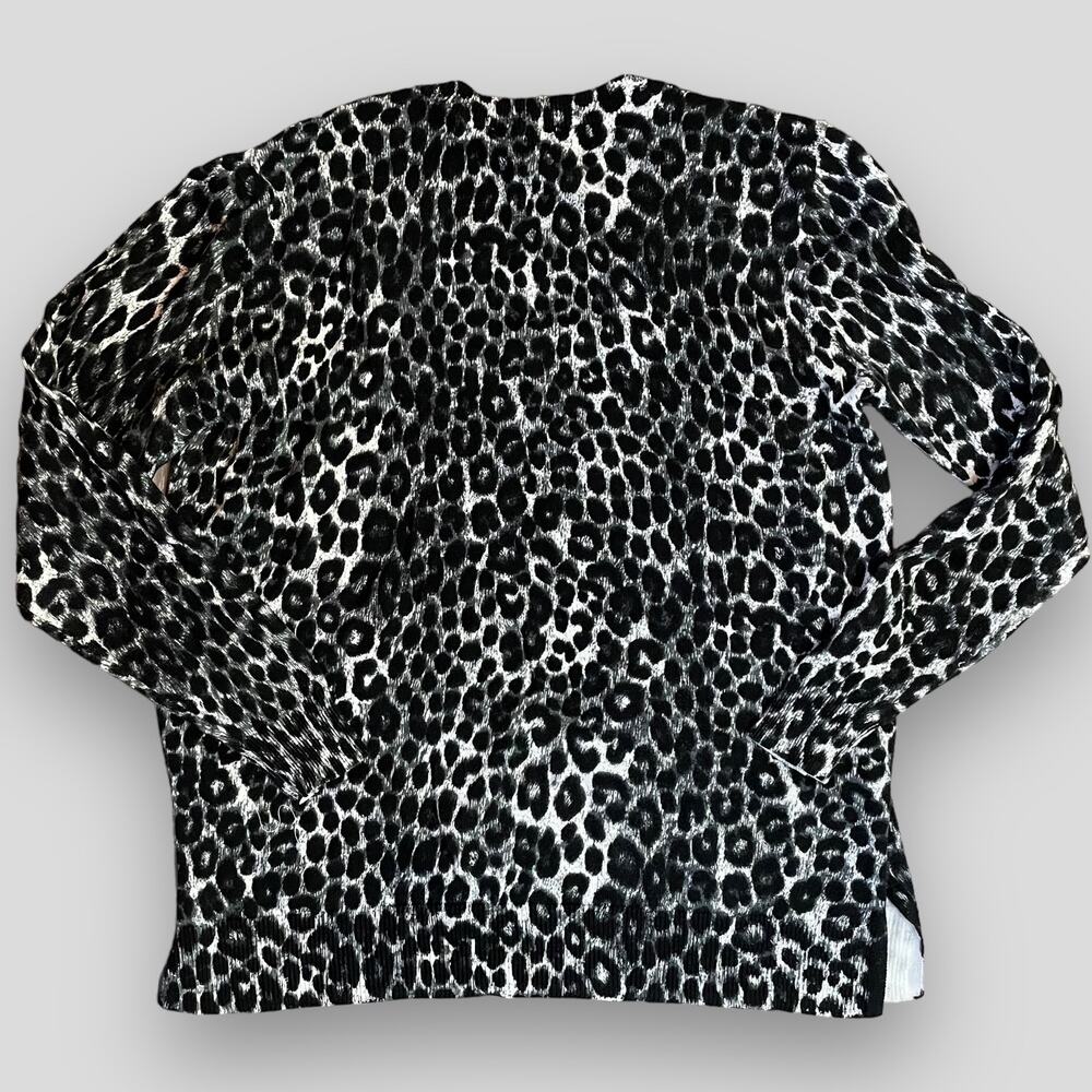 MICHAEL MICHAEL KORS ANIMAL PRINT VNECK SWEATER BLACK GRAY WHITE MEDIUM - Picture 4 of 11